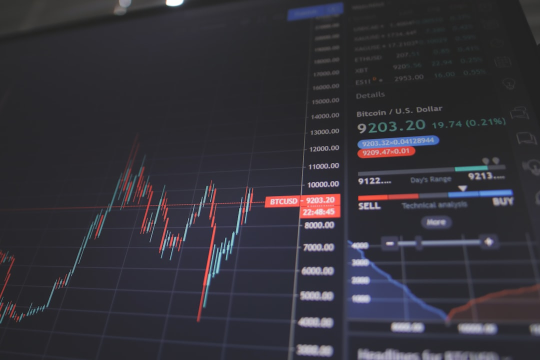 HDV vs SCHD 미국 고배당 ETF 비교 2026 6월 배당수익률 운용보수 섹터 비중 데이터 분석 차트